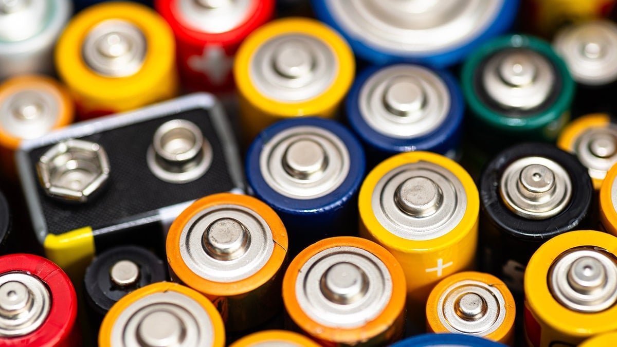 Piller ve Elektronik Atıklar: Çevreye Karşı Sessiz Tehlike