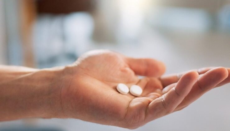 İngiltere’de Paracetamol Tabletleri Geri Çağrılıyor: Kontaminasyon ve Güvenlik Endişeleri