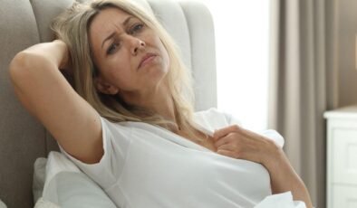 Menopoz Sürecinde Zor Geçebileceğinizi Gösteren 10 Belirti