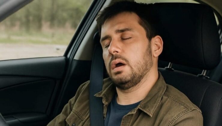 Prof. Dr. Tevfik Özlü’den Uykuda Nefes Darlığı ve Uykusuzluk Uyarısı