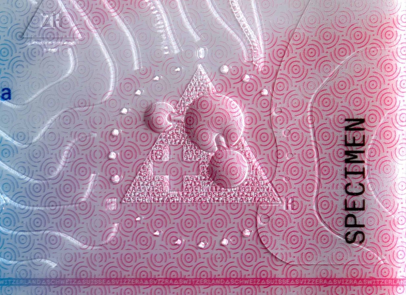 Sayfalarda İsviçre'nin doğal güzelliklerine uzanan görsel bir yolculuk