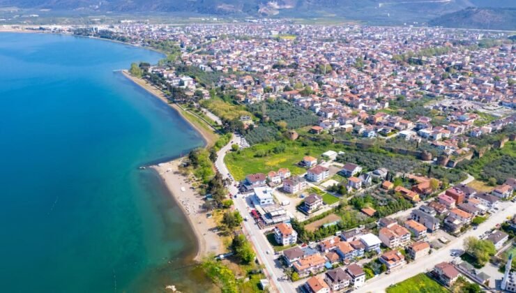 İznikli Ustadan Geleneksel Çömlekçilik Sanatı ve Modernizasyonu