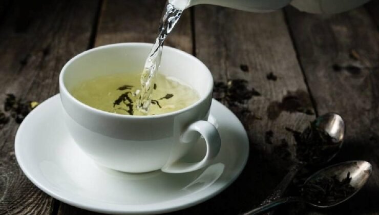 Karahindiba Çiçeklerinin Sağlığa Faydaları ve Demleme Yöntemleri