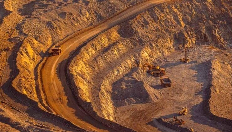 Şimdiye kadarki en büyük altın yatağı keşfedildi: 2 ülke servetine servet katacak