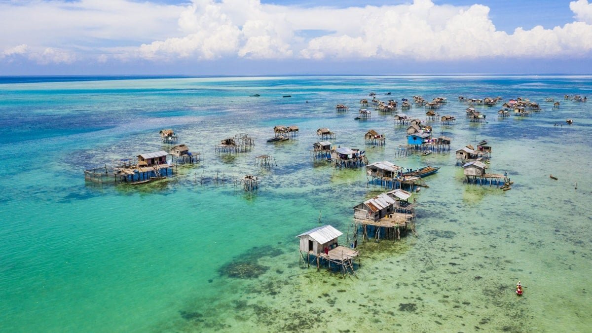 13 dakika suyun altında kalıyorlar, okyanusun ortasında yaşıyorlar: Yüzyıllardır karaya ayak basmıyorlar