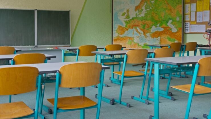 Almanya’da Okullarda Cep Telefonu Yasağı: Eyaletlere Göre Farklı Uygulamalar ve Evde Kararlar