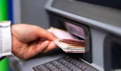 ATM’ye parası sıkışanlara önemli uyarı: Herkesin başına gelebilir
