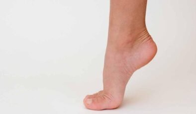 Dünyanın dört bir yanından akın akın geliyorlar… Saç ekimi out, Türkiye acı dolu estetik operasyonunun yeni merkezi oldu