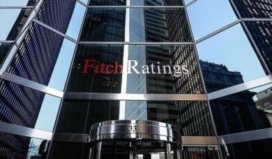 Fitch England: Notu, Ekonomik Görünüm ve Politika Beklentileri – 2025-2027 Yorumu