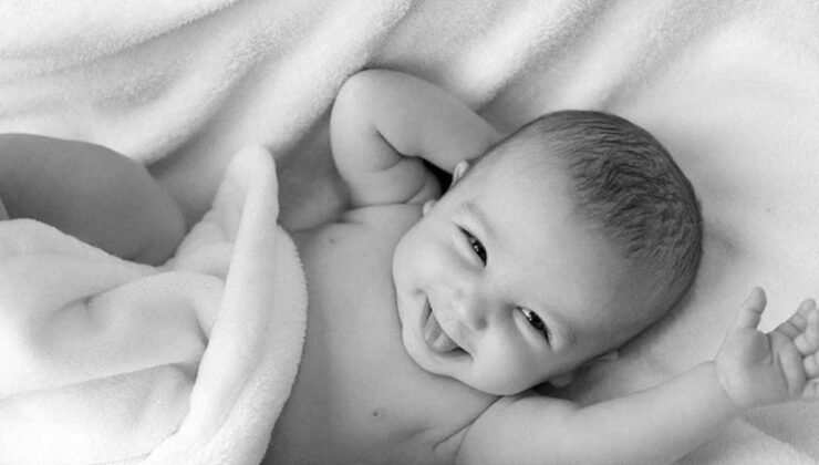 İngiliztere’de Kraliyet Ailesi isimleri gerilerken Muhammed zirvede