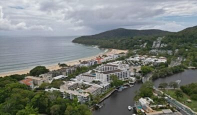 Popüler turizm kasabasında araç geçişi ücretli oluyor: ‘Yoğunluk ücreti’