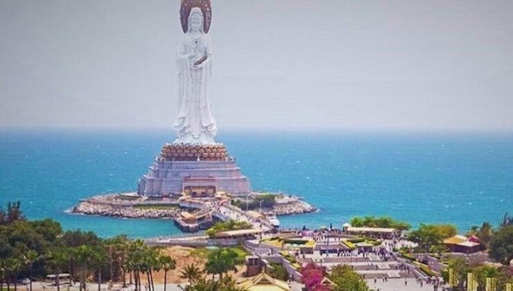 Sanya’da Kıyı Şeridinde Fırtına Alarmı ve Erken Uyarılar