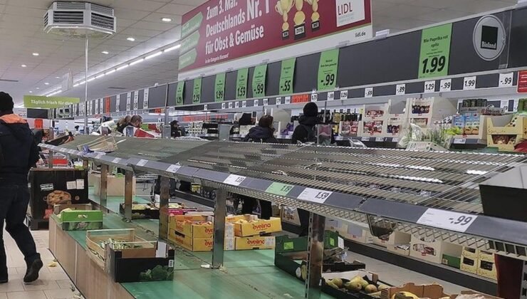 Almanya’da Tüketici Güveni Ekim’de Yükseldi: Enflasyon ve İstihdam Kaygıları Devam Ediyor