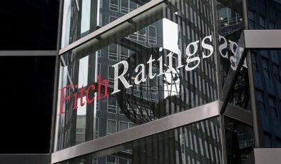 Fransa’nın Kredi Notu Üçüncü Düşüşte: Kamu Borcu ve Bütçe Açığı Gündemde