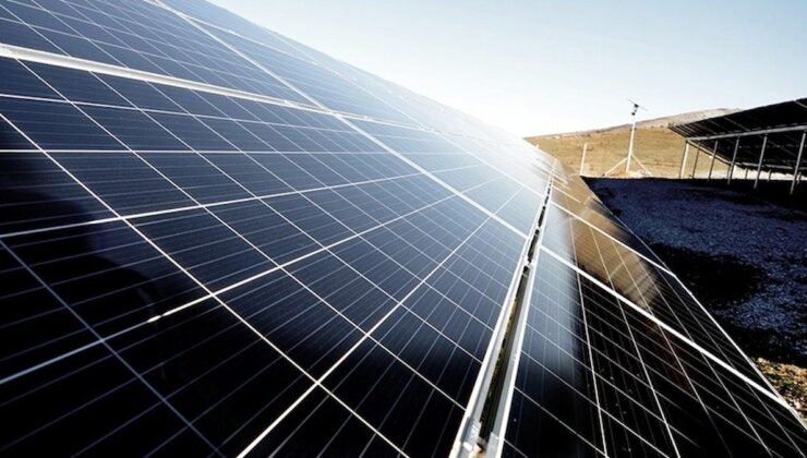 Güneş Enerjisinde Rekor Yükseliş: 2025 İlk Yarıda 380 GW Kapasiteye Ulaşıldı