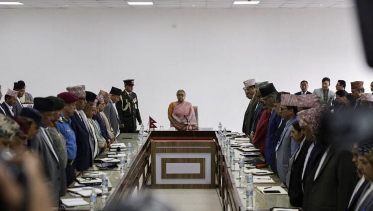 Nepal’de Discord Tartışmasıyla Seçilen Kadın Başbakan ve Sokak Protestoları