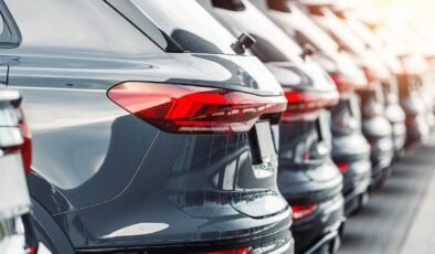 Türkiye’de Araç Kiralama Sektöründe Yaz Dönemi Yoğunluğu ve Elektrikli Araç Sorunları