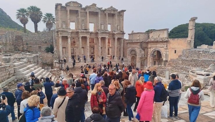 Türkiye’de Müze ve Ören Yerleri Gelirlerinde 2020-2024 Dönemi: Büyüme ve MüzeKart Etkisi