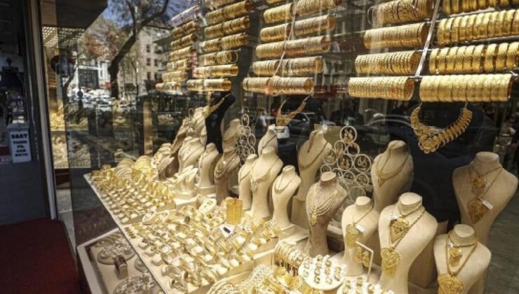 Türkiye’de Tasarruf Eğilimleri 2025: Gençler Borsaya Yöneliyor; Yastık Altı Yatırımlar Zirvede