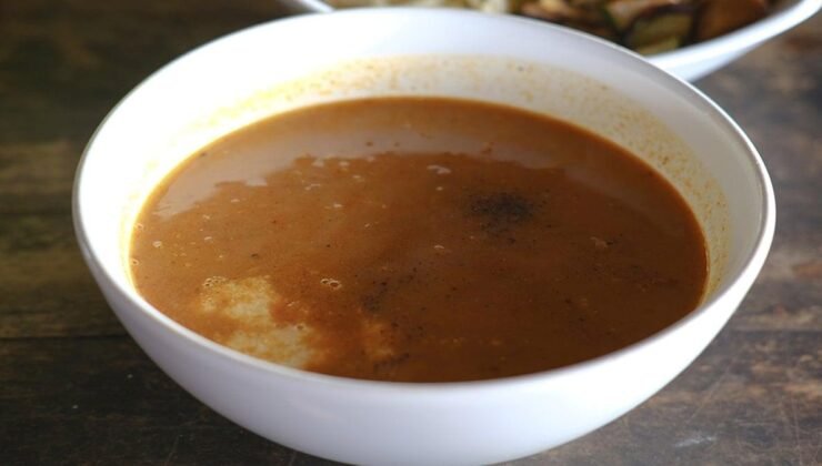 Menopoz Döneminde Destekleyici Besinler: Kemik Suyu ve Güçlü Çorbalar