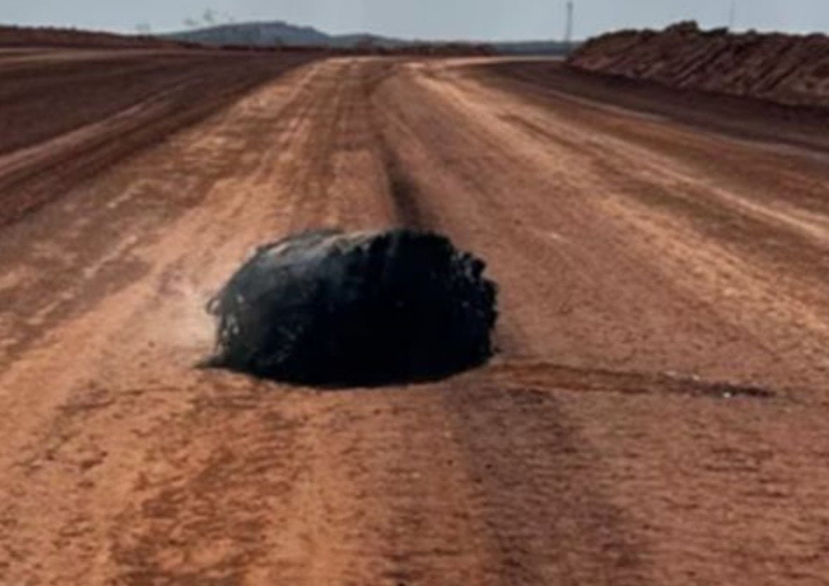 Pilbara’daki Yanık Uzay Çöpü: Yetkililerden Çok Kurumlu Soruşturma ve Halk Uyarısı