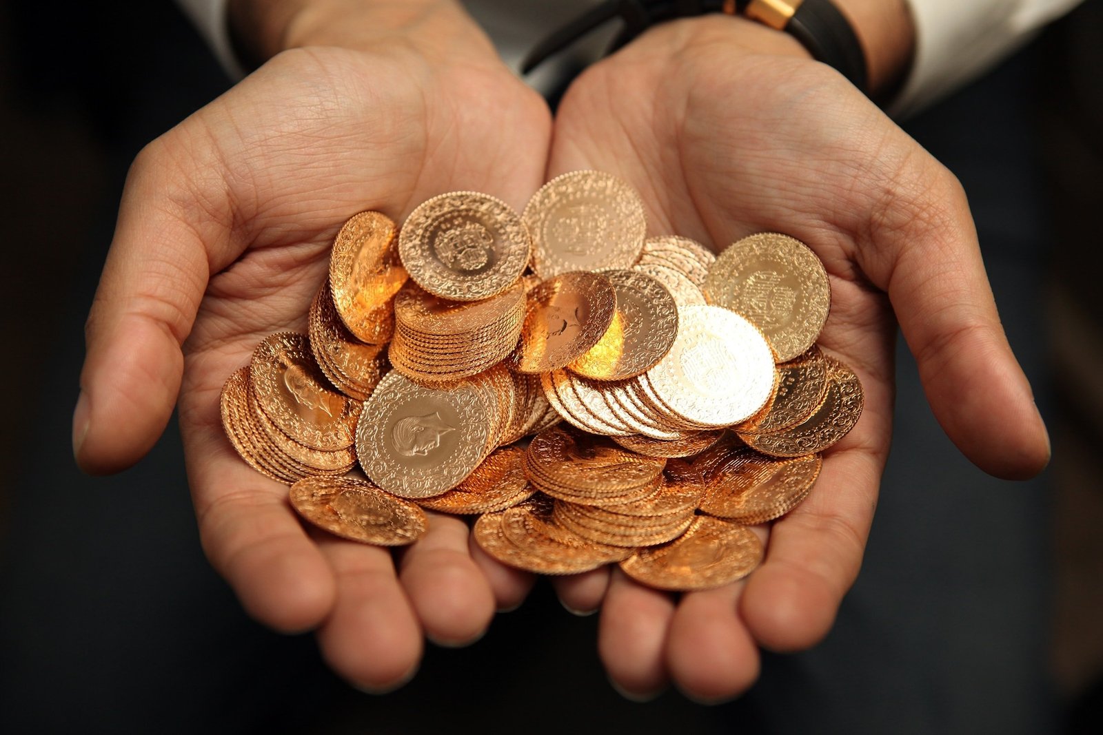 Altın Piyasasında Merkez Bankası Desteği ve Uzun Vadeli Tahminler: 2025-2028 Perspektifi