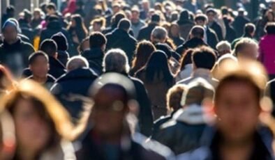 Çıkararak Yok Olmak: Fosil Yakıtların Yaşam Döngüsü ve İnsan Haklarına Etkisi