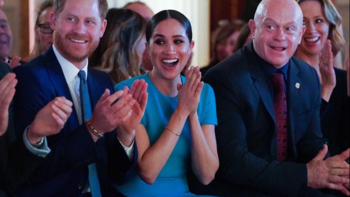 Close Friends: Meghan Markle’in Geri Dönüşü ve Setlerdeki İlk Adımları