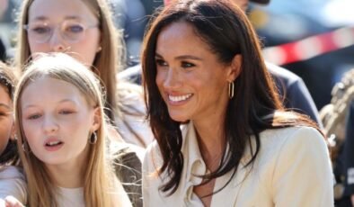 Close Friends: Meghan Markle’in Geri Dönüşü ve Setlerdeki İlk Adımları