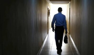 Kurumsal İstihdamdaki Büyük Dönüşüm: Yapay Zeka ve Otomasyonla Gelen Kesintiler