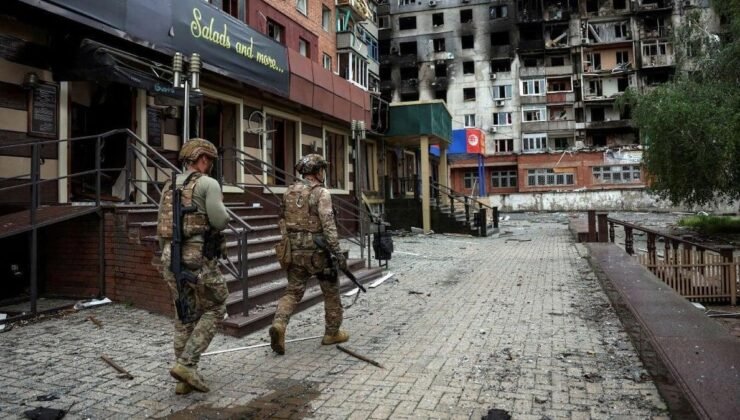 Pokrovsk Kuşatması: Putin için Siyasi Sembolün Perde Arkası