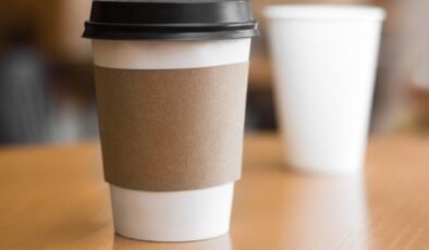 Polonya Okul Kantinlerinde Kahve Yasağına Doğru: 2026 Planı ve Öğrenci Sağlığı Üzerindeki Tartışmalar