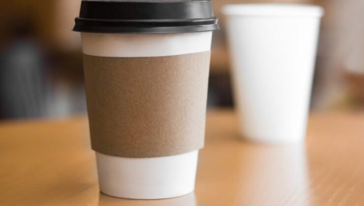 Polonya Okul Kantinlerinde Kahve Yasağına Doğru: 2026 Planı ve Öğrenci Sağlığı Üzerindeki Tartışmalar