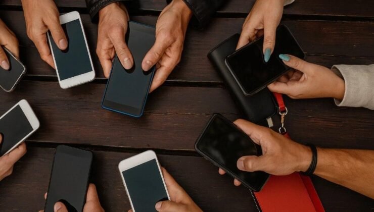 Sosyal Medya Detoksunun Gençler Üzerindeki Etkileri: Ruh Hallerine Yansıyan Değişimler ve Alanda Görülen Tartışmalar