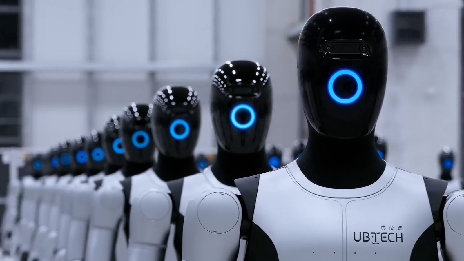 UBTECH’in Walker S2 ile Endüstriyel Dağıtım Atılımı: Yüzlerce Robot Fabrikalarda mı?