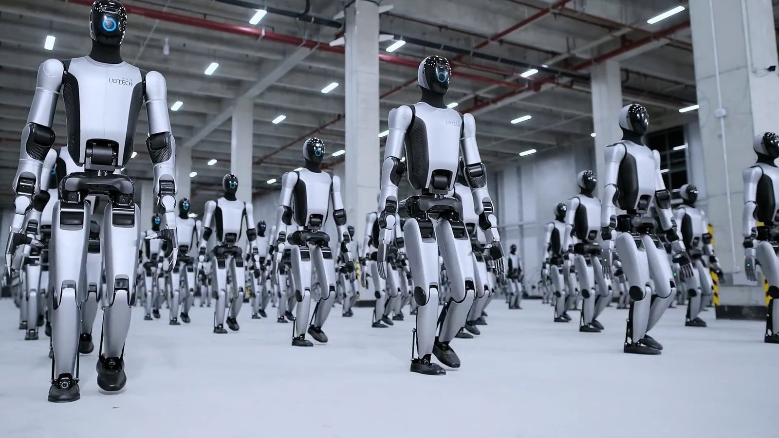 UBTECH’in Walker S2 ile Endüstriyel Dağıtım Atılımı: Yüzlerce Robot Fabrikalarda mı?
