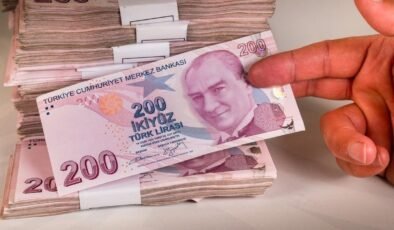 2026 Maaş Artışları: Emekli ve Memur İçin Yeni Senaryolar ve Enflasyon Uyarısı