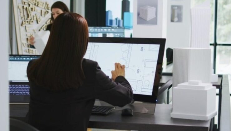 Canlı Çizim Testiyle Yeteneği Doğrulayan Japon Stüdyo: AIye Karşı Yeni Maliyetli İnsan Odaklı Değerlendirme