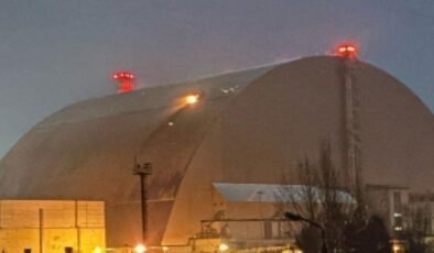 Çernobil’de Yeni Güvenli Muhafaza Üzerinde Delik: Radyasyon Kapasitesi ve Bölgesel Riskler