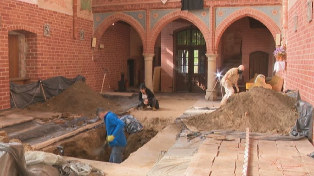 Chwarszczany’deki Gizli Kripta ve Kutsal Kase: Tapınak Şövalyeleriyle Gelen Esrarın İzinde