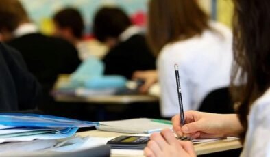 Çocuklarda Dijital Yorgunluk ve Ekran Sağlığı: Aileler İçin Pratik Uyarılar