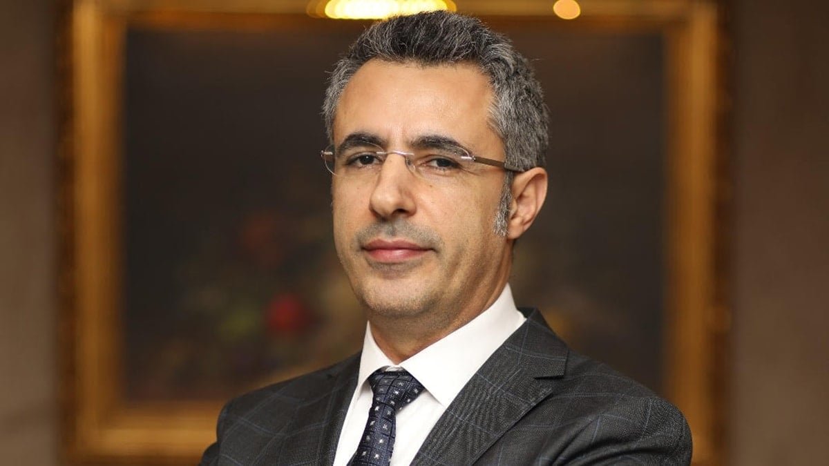 Güzellik Merkezlerinde Estetik Uygulamalarda Dikkat Edilmesi Gerekenler: Güvenli ve Sağlıklı Seçimler