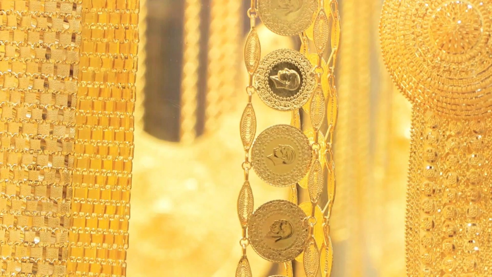 İmitasyon Altınların Sağlık Riski ve Fiyat Dengei: Kapalıçarşı Örneği