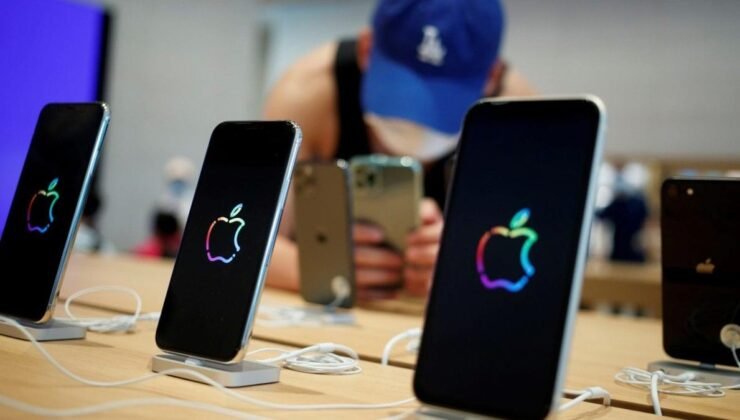 iPhone Güncelleme Sorunları ve Kullanıcı Güveni: Yazılım Problemleri Nasıl Şekillendiriyor
