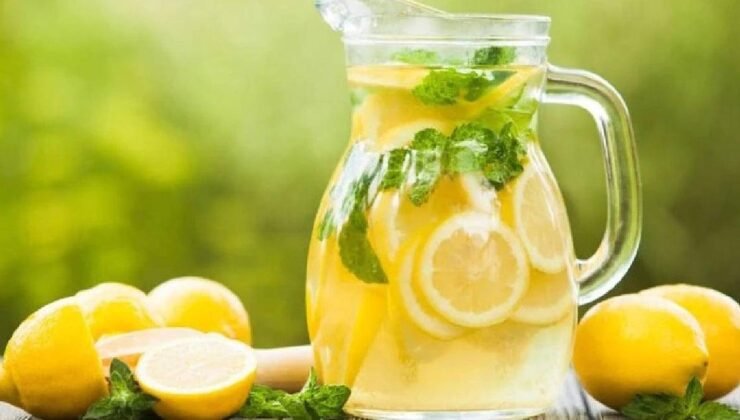 Limonlu Su: Hayatınıza Ferahlatan Sıvı Dostu ve Sağlıkta Geniş Etkileri