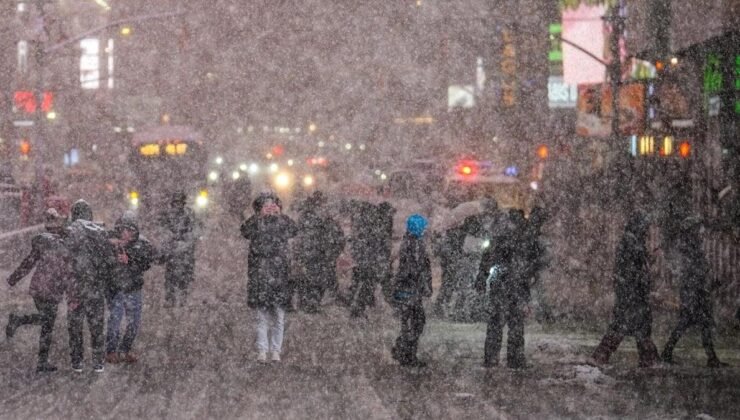 Doğu Yakası Kar Fırtınası İçin Şehirler Hazırlıklarını En Üst Düzeye Çıkardı
