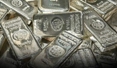 Gümüş Piyasasında Hızlı Dönüşler: 2026 Analizinde Dolar ve Jeopolitik Etkiler