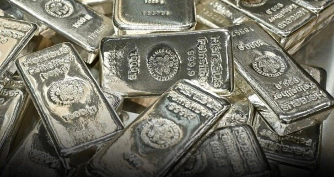 Gümüş Piyasasında Hızlı Dönüşler: 2026 Analizinde Dolar ve Jeopolitik Etkiler