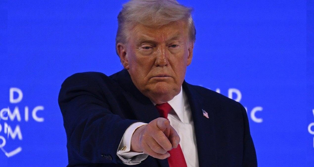 Kamu Sağlığı Fonları İçin Çokulmalı Şeritte: Eyaletlere Yönelik Kesinti Planlarına Karşı Dava