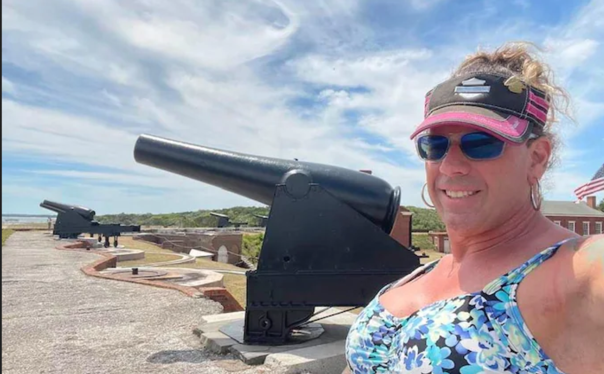 Rhode Island'da Lise Hokeyi Saldırısı: Saldırganın Ailesiyle İlişkilerine Yeni Açılar